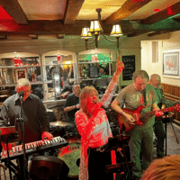 Live At The Victoria: The Undercovers | Hartley Wintney